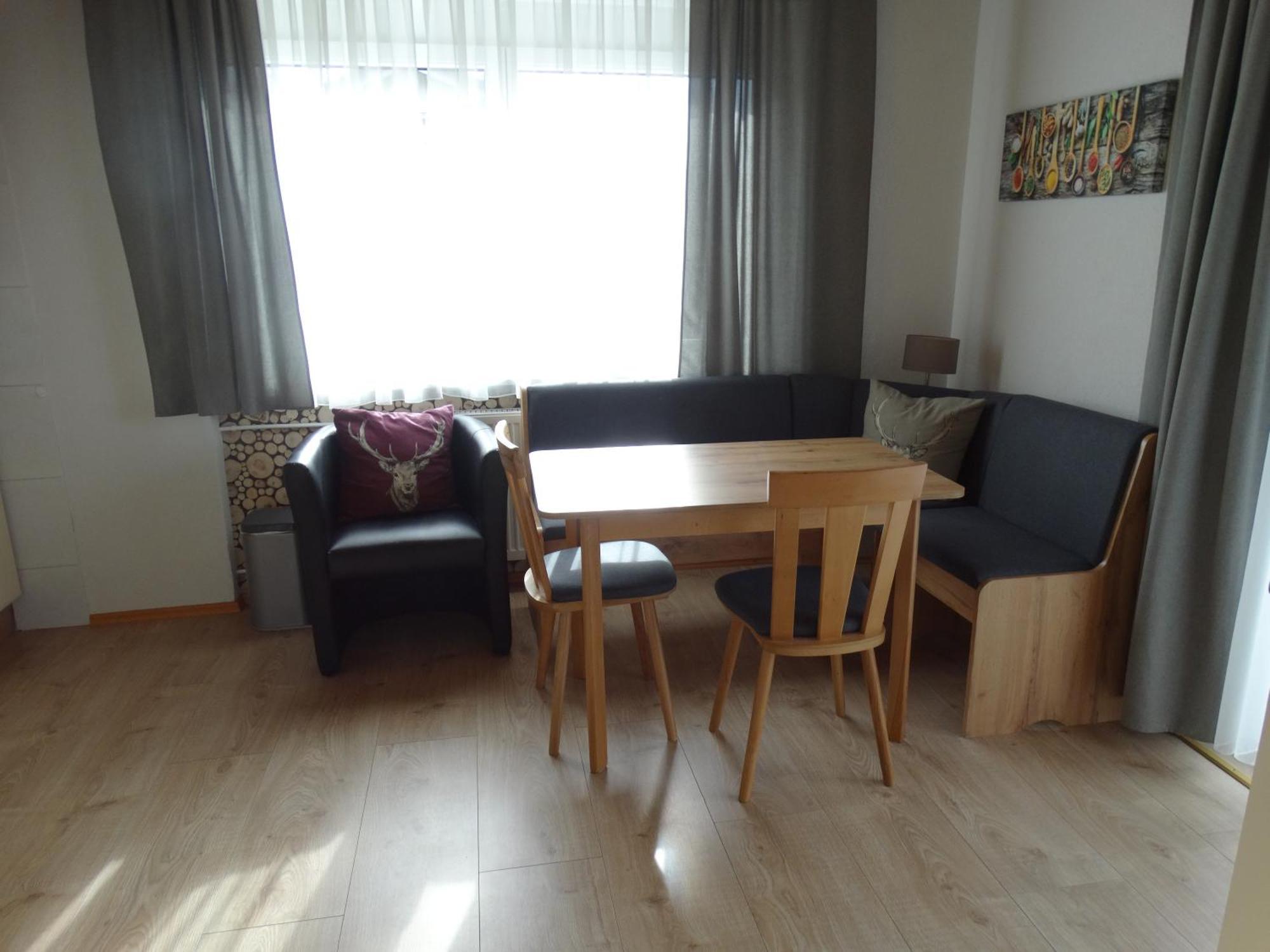 Haus Frans Josef *
